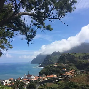 Pereira's House - Mountain & Sea Holiday home